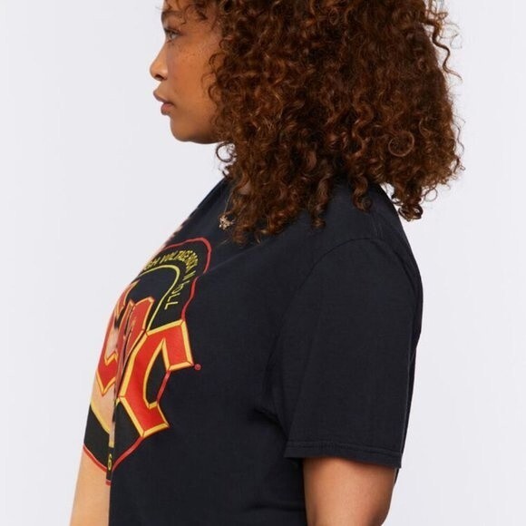 Plus Size ACDC Bleach Graphic Cropped Tee | 3X NWT - Picture 7 of 11